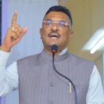 शिवसेना–भाजप वाद: स्थानिक निवडणुकांतील फोडाफोडीवरून तणाव; शिंदे–फडणवीस बैठक, सरनाईकांचा खुलासा