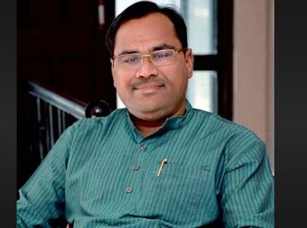 चंद्रपूर BJP राजकारणात मोठा धक्का – आमदार किशोर&hellip;