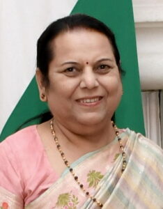 शिवसेनेच्या बैठकीत तुफान राडा; बैठक संपल्यानंतर निलम गोऱ्हे&hellip;