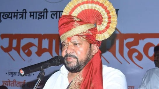 सांगोला नगरपरिषदेत शहाजीबापू पाटील यांचे तुफानी भाषण: विरोधकांचा&hellip;