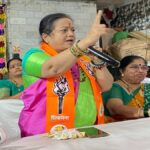 ‘मुंबईसाठी महिला OBC ची चिठ्ठीच टाकली नाही’ – किशोरी पेडणेकर आक्रमक
