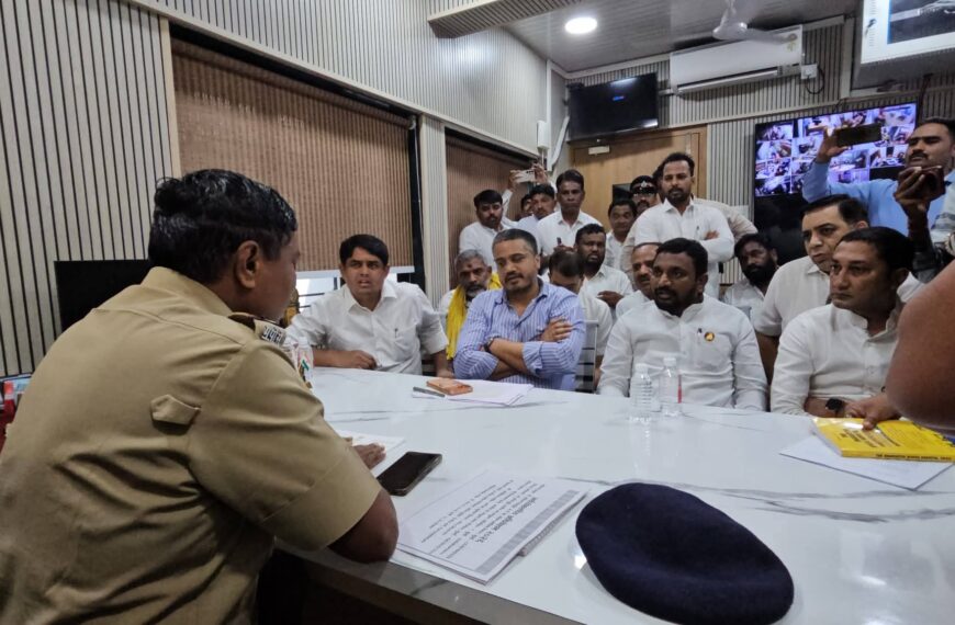 मरीनड्राईव्हवर मध्यरात्री राजकीय थरार: रोहित पवार, मिटकरी आणि&hellip;