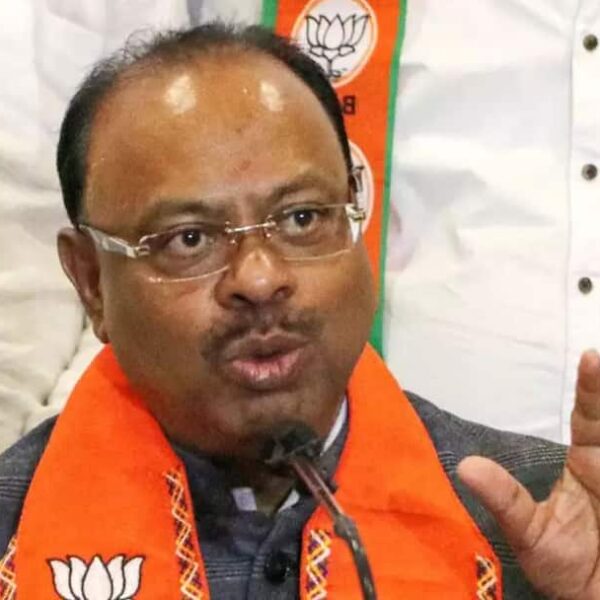 बावनकुळे यांचा सपकाळ यांच्यावर ‘मुघलां’वरून प्रहार: महाराष्ट्राच्या राजकारणात…