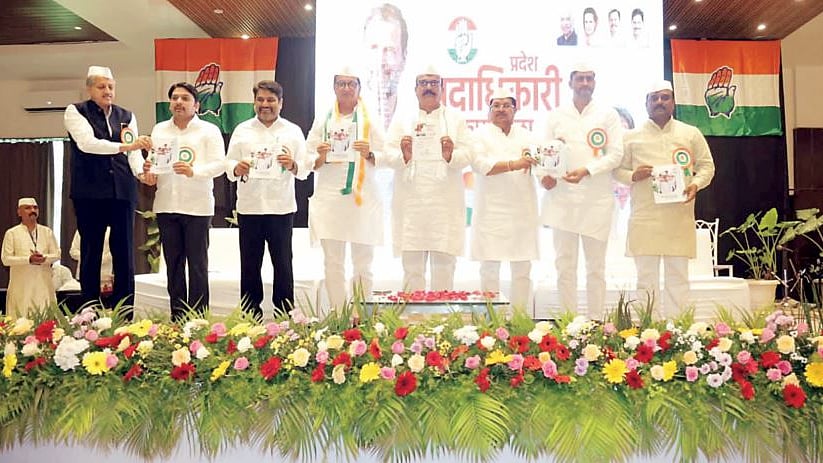 काँग्रेस-राष्ट्रवादीच्या ‘मास्टरस्ट्रोक’ने भाजपला अनपेक्षित धक्का? महाराष्ट्राच्या राजकारणात नवे…