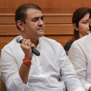 अजित पवार गटाच्या अधिवेशनात प्रफुल पटेलांची ‘ती’ कृती&hellip;