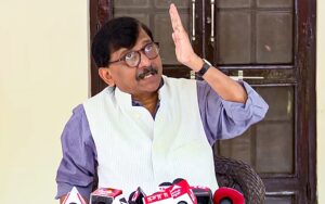 शेतकरी कर्जमाफीच्या घोषणेनंतर संजय राऊतांचा सरकारवर गंभीर आरोप:&hellip;