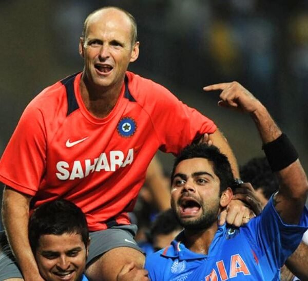 गॅरी कर्स्टन पुन्हा चर्चेत: भारताला 2011 चा विश्वचषक&hellip;
