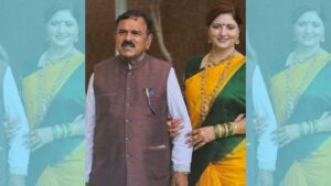 अशोक खरात यांच्या भक्तीत तल्लीन होणे रुपाली चाकणकर&hellip;