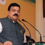 खरात यांच्या टीकेला भास्कर जाधवांचे जशास तसे प्रत्युत्तर: राजकीय आखाड्यात नवा संघर्ष!