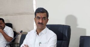 शिवसेनेचा भाजपला थेट इशारा: मंत्र्यांच्या राजीनाम्याच्या धमकीने राजकीय&hellip;