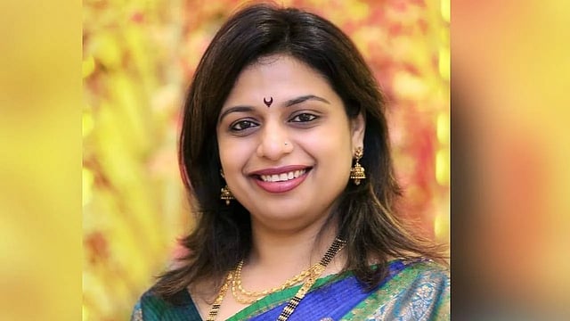 Sheetal Mhatre यांच्या आरोपांवरुन ठाकरे गट आक्रमक; Sushma Andhare म्हणाल्या, ‘केविलवाणी धडपड’!