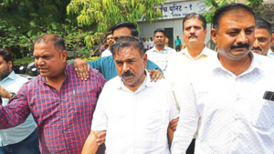 न्यायालयात ‘व्हिडिओ कॉन्फरन्सिंग’द्वारे खरातची हजेरी: सुरक्षा की आधुनिकता?