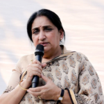 राष्ट्रवादीतल्या नाराजीनाट्याला नवं वळण: सुनेत्रा पवारांची दिल्ली भेट, नेमका अर्थ काय?