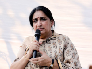 राष्ट्रवादीतल्या नाराजीनाट्याला नवं वळण: सुनेत्रा पवारांची दिल्ली भेट,&hellip;