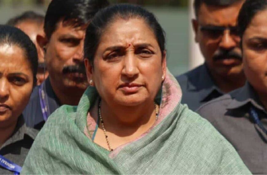 उपमुख्यमंत्री सुनेत्रा पवारांचा दिल्ली दौरा: भाजप नेत्यांसोबतच्या भेटीगाठींचे राजकीय अर्थ काय?