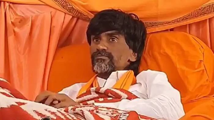 मनोज जरांगे पाटलांचा आक्रमक पवित्रा: मागण्या मान्य होईपर्यंत उपचार आणि पाणी घेण्यास ठाम नकार; मराठा आरक्षणाचा मुद्दा पुन्हा तापला