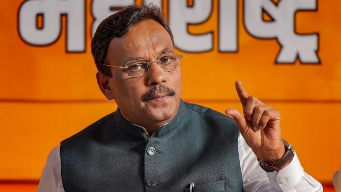 मिशन 2027 साठी भाजपने कंबर कसली: विनोद तावडे यांच्या उत्तर प्रदेश दौऱ्यातून ‘हॅटट्रिक’चा रोडमॅप!