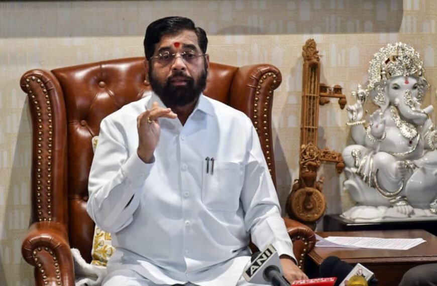 Eknath Shinde In London: महाराष्ट्राची वज्रमुठ दाखवा; लंडनच्या&hellip;